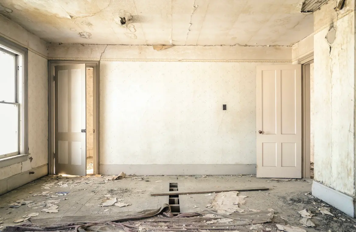 Waste disposal crew managing a cleanout project in Dallastown